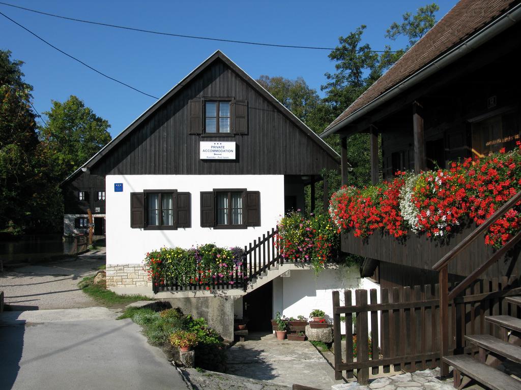 Holiday House Rastoke Pod Lipom สลูน ภายนอก รูปภาพ