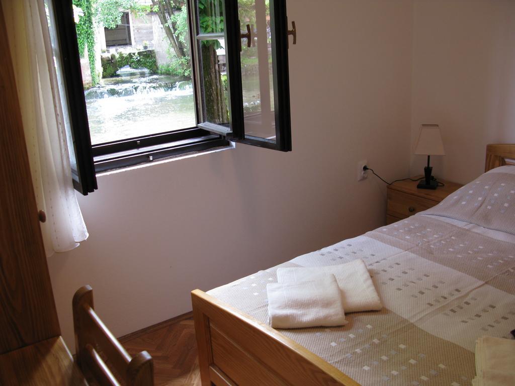 Holiday House Rastoke Pod Lipom สลูน ภายนอก รูปภาพ