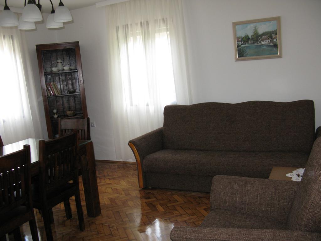 Holiday House Rastoke Pod Lipom สลูน ภายนอก รูปภาพ
